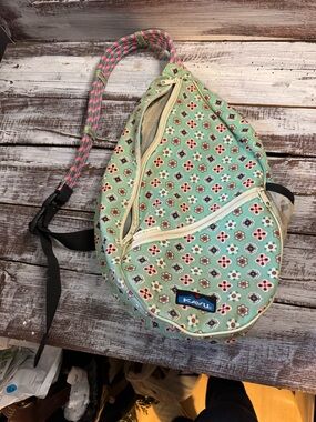 Kavu Green Floral Crossbody Sling Bag with Pink Strap Accents